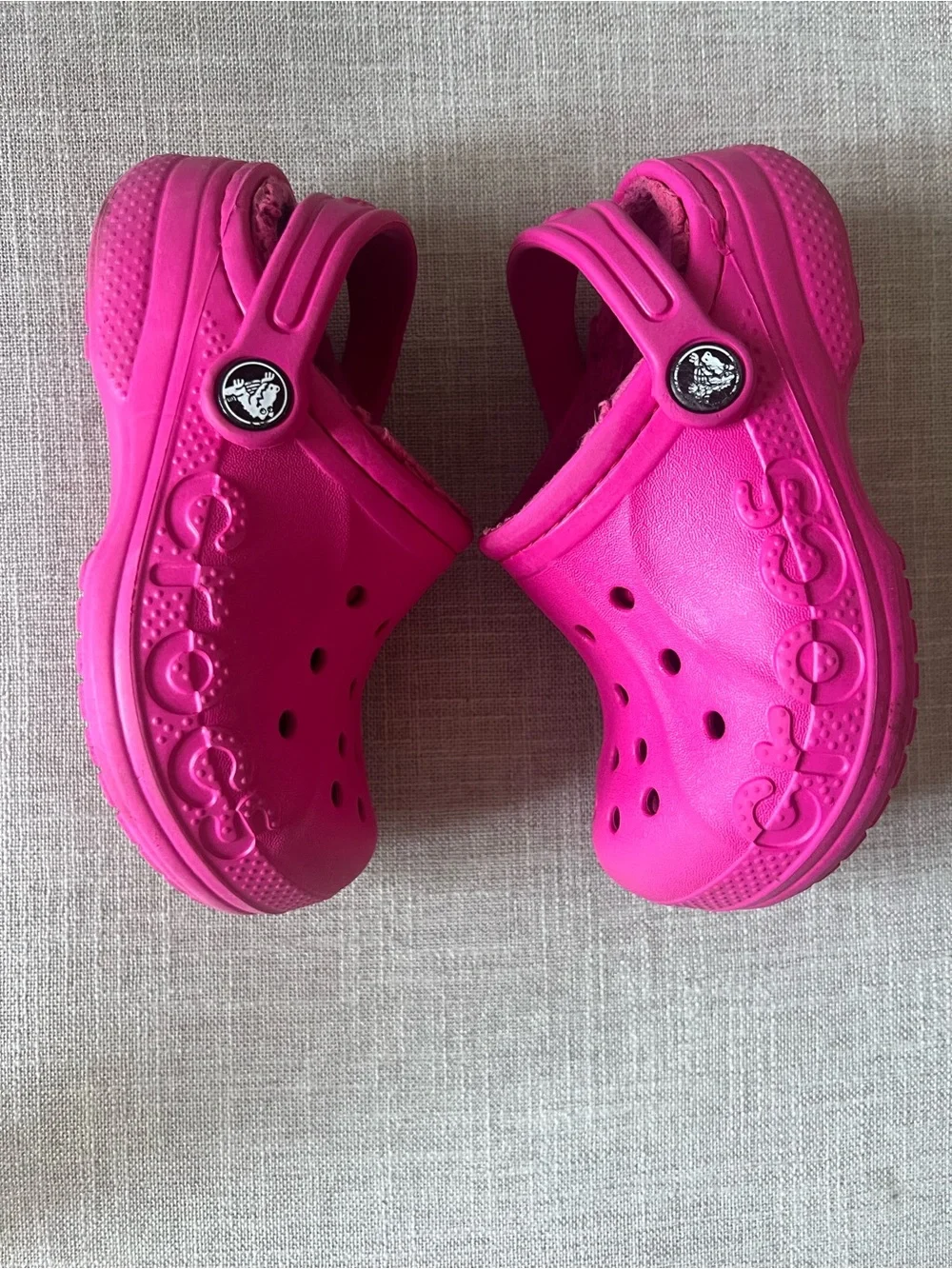 CROCS Kids Hot Pink Plush-Lined Clogs, kids/girls 10, playground outdoors